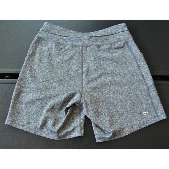 Asics Small Gray Shorts with Pockets - Picture 2 of 8
